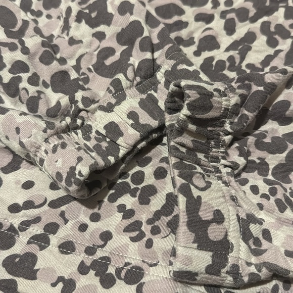 Matching Leopard Print Lounge Set - Picture 7 of 8